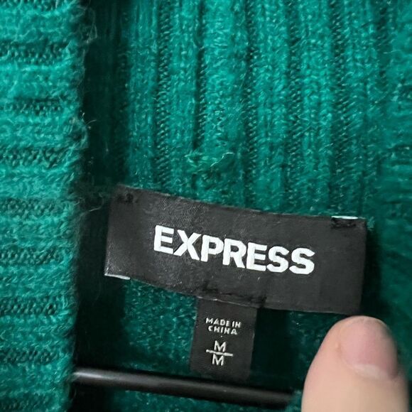 Express green long sleeve turtleneck sweater womens size medium winter i254 - Picture 2 of 3